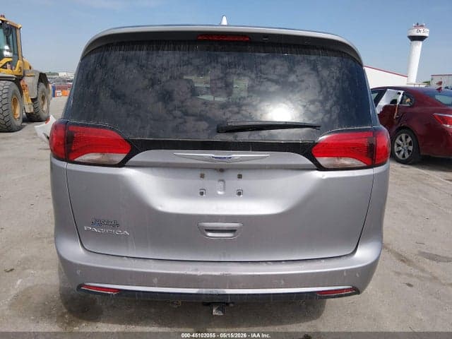 2020 CHRYSLER PACIFICA TOURING L 16