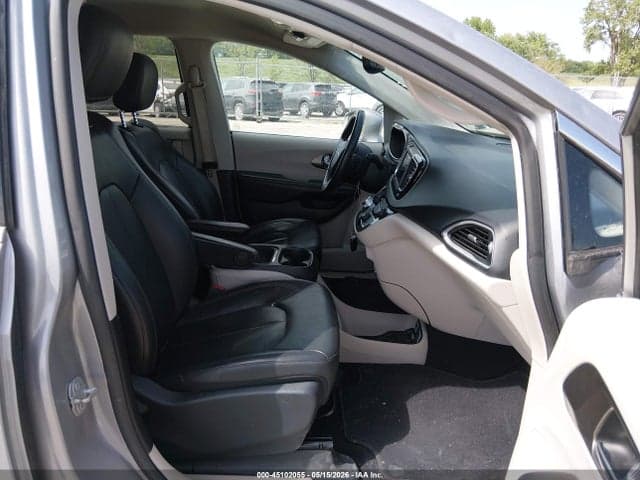 2020 CHRYSLER PACIFICA TOURING L 5