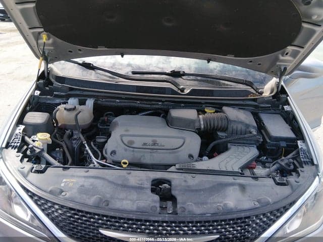 2020 CHRYSLER PACIFICA TOURING L 10