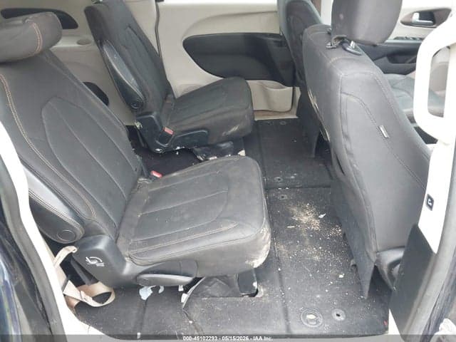 2017 CHRYSLER PACIFICA TOURING 8