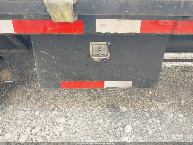2017 PJ TRAILERS UNKNOWN 18