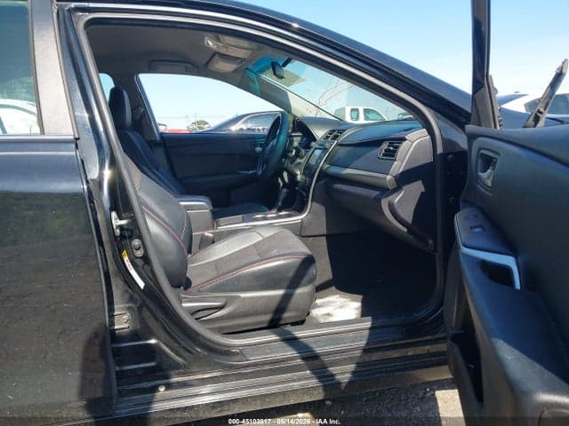 2017 TOYOTA CAMRY SE 5