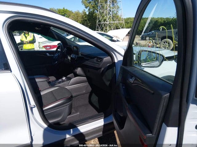 2025 FORD ESCAPE ST-LINE SELECT 5