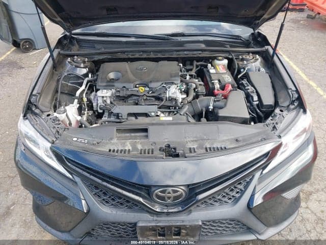 2018 TOYOTA CAMRY SE 10