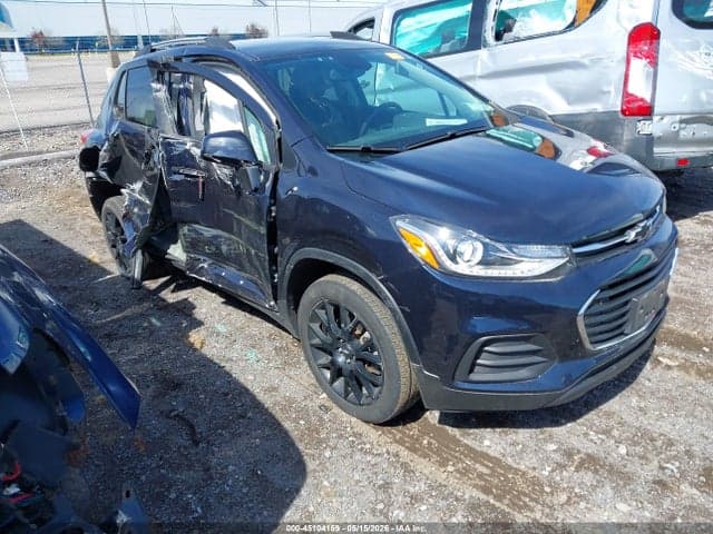2021 CHEVROLET TRAX AWD LT 1