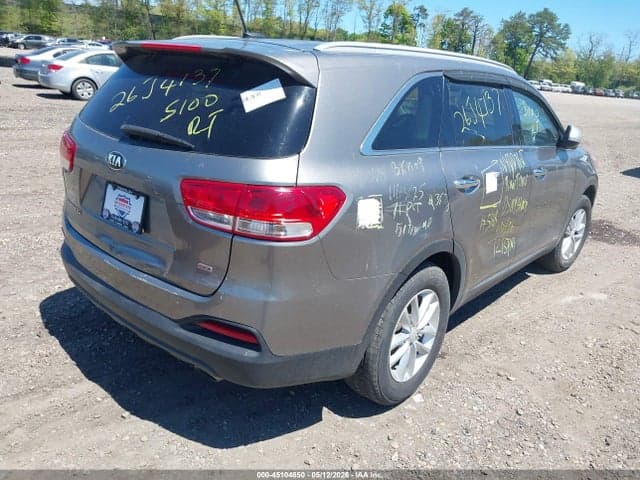 2017 KIA SORENTO 2.4L LX 4