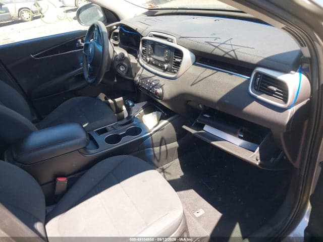 2017 KIA SORENTO 2.4L LX 5
