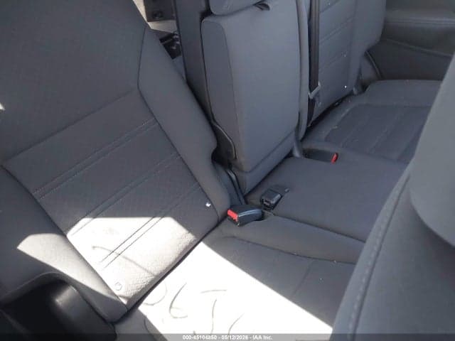 2017 KIA SORENTO 2.4L LX 8