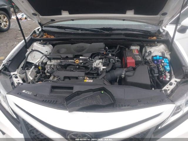 2020 TOYOTA CAMRY SE 10
