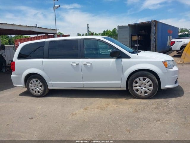 2018 DODGE GRAND CARAVAN SE 18