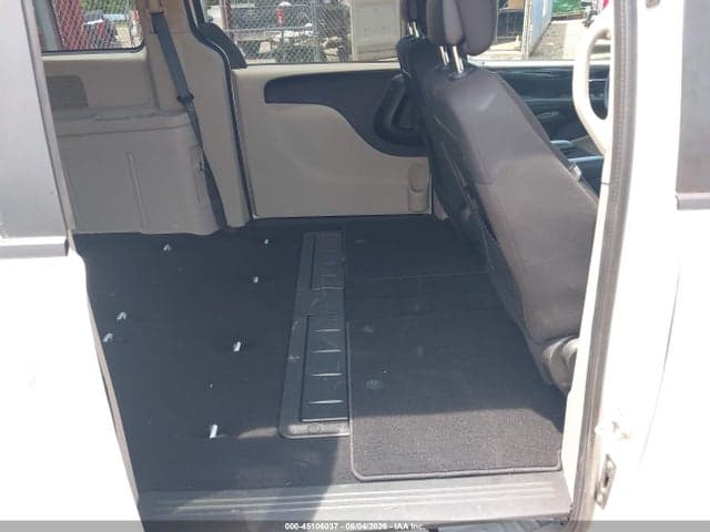 2018 DODGE GRAND CARAVAN SE 8