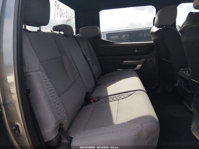 2025 TOYOTA TUNDRA SR5 8