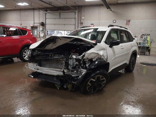 2025 SUBARU FORESTER 2