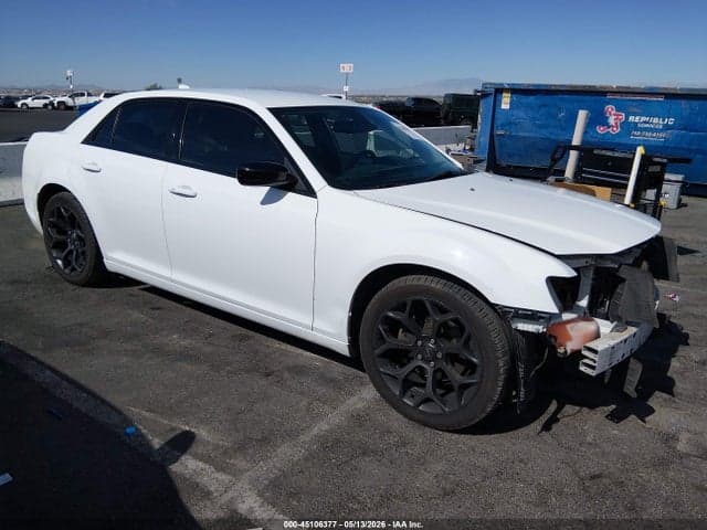 2019 CHRYSLER 300 TOURING 1