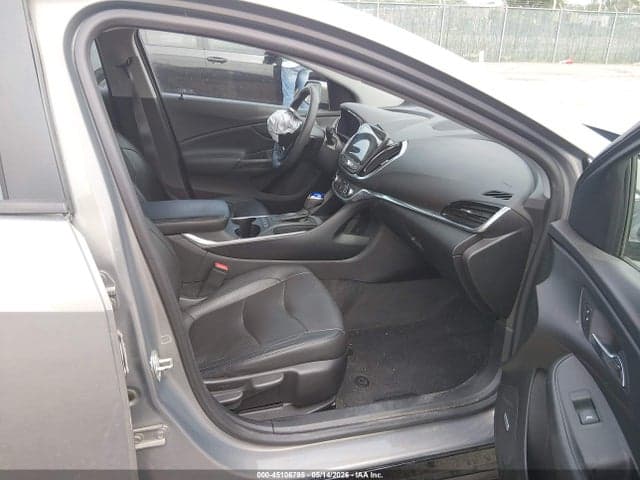 2017 CHEVROLET VOLT PREMIER 5