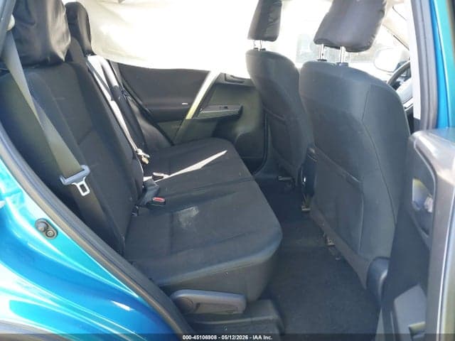 2018 TOYOTA RAV4 LE 8