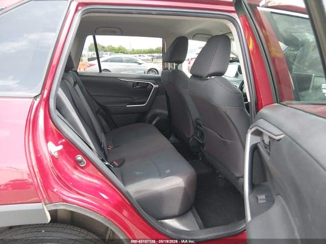 2023 TOYOTA RAV4 LE 8