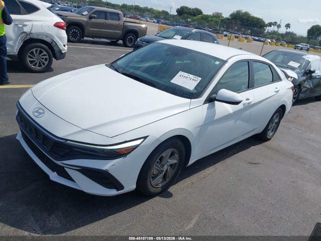 2025 HYUNDAI ELANTRA SE 2