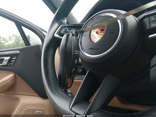 2022 PORSCHE MACAN 11