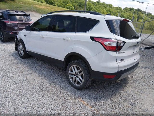 2018 FORD ESCAPE SE 3