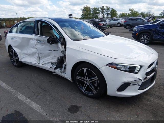 2021 MERCEDES-BENZ A 220 4MATIC - 1