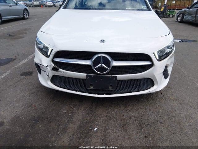 2021 MERCEDES-BENZ A 220 4MATIC 6