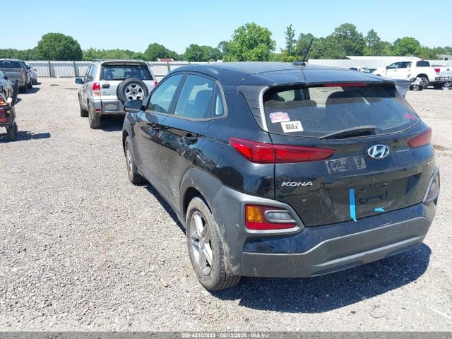 2021 HYUNDAI KONA SE 3