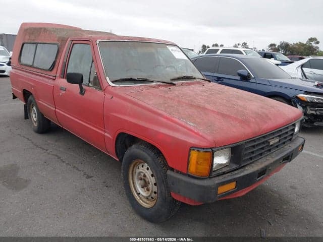 1986 TOYOTA PICKUP 1/2 TON RN55