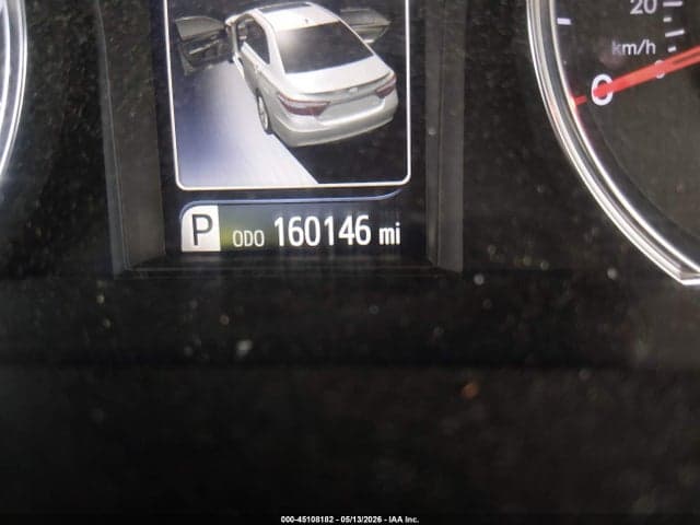 2017 TOYOTA CAMRY SE 16