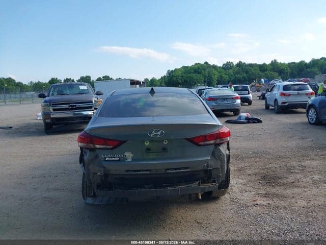 2017 HYUNDAI ELANTRA SE 16
