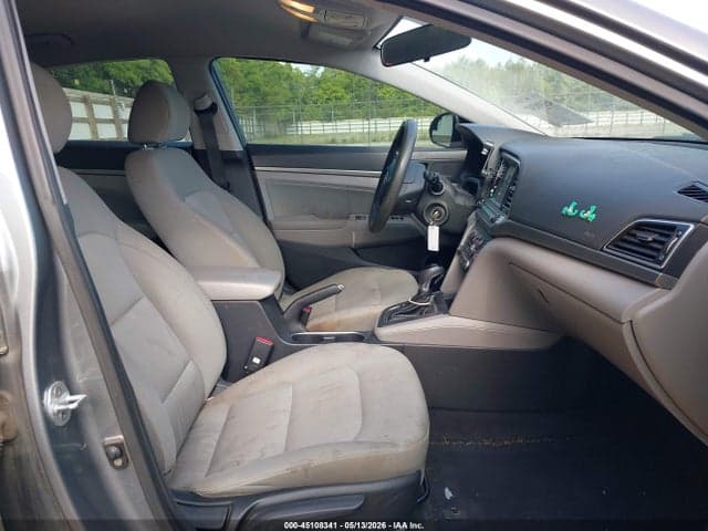 2017 HYUNDAI ELANTRA SE 5