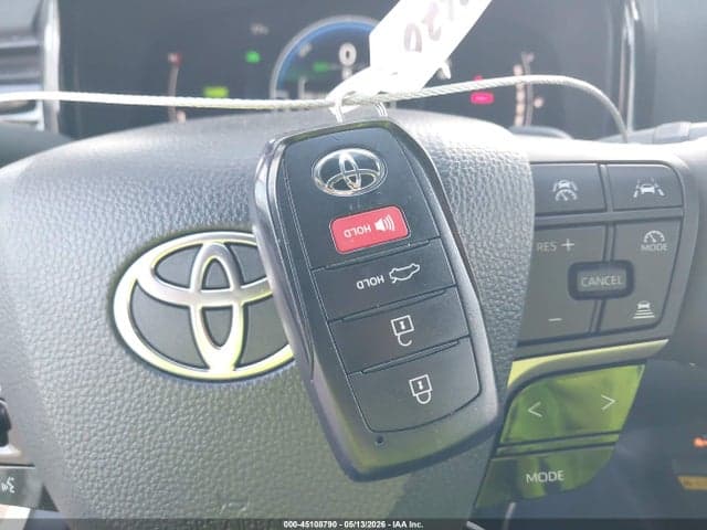 2025 TOYOTA CAMRY SE 11