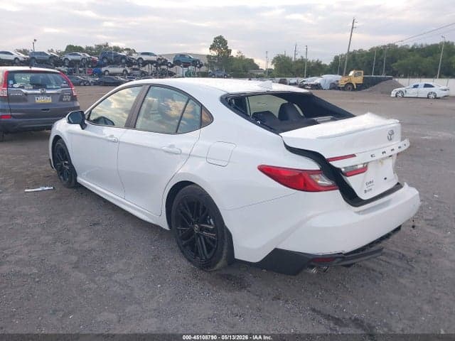 2025 TOYOTA CAMRY SE 3