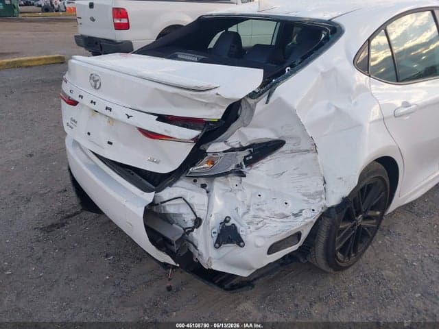 2025 TOYOTA CAMRY SE 6