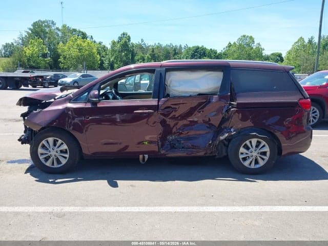 2017 KIA SEDONA LX 15