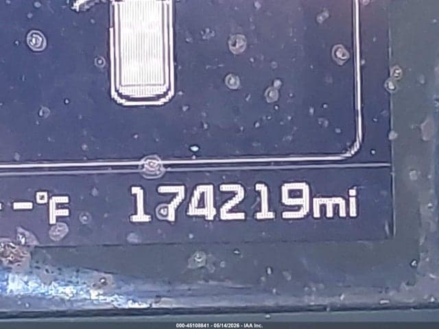 2017 KIA SEDONA LX 16