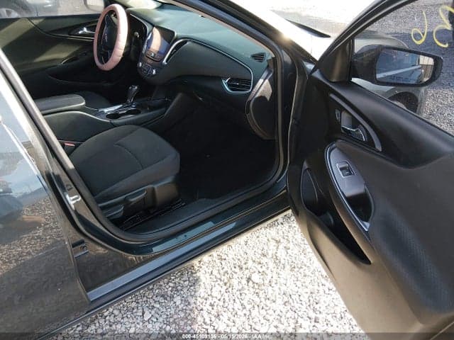 2018 CHEVROLET MALIBU LT 5