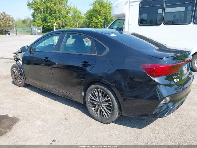 2023 KIA FORTE GT-LINE 3