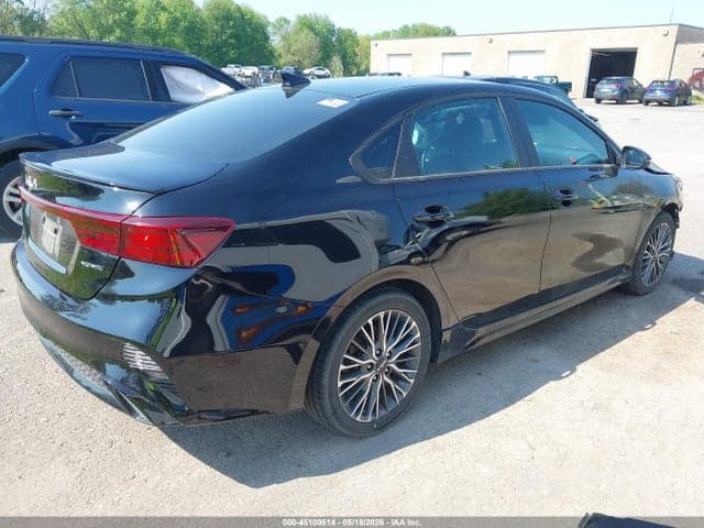 2023 KIA FORTE GT-LINE 4
