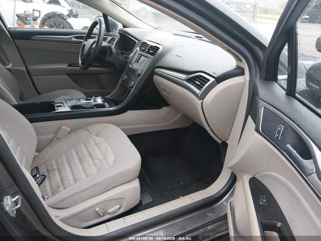 2017 FORD FUSION SE 5