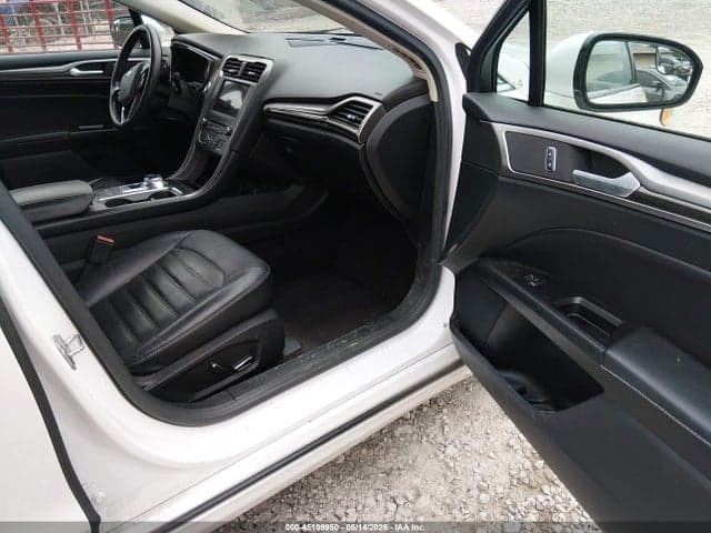 2017 FORD FUSION SE 5