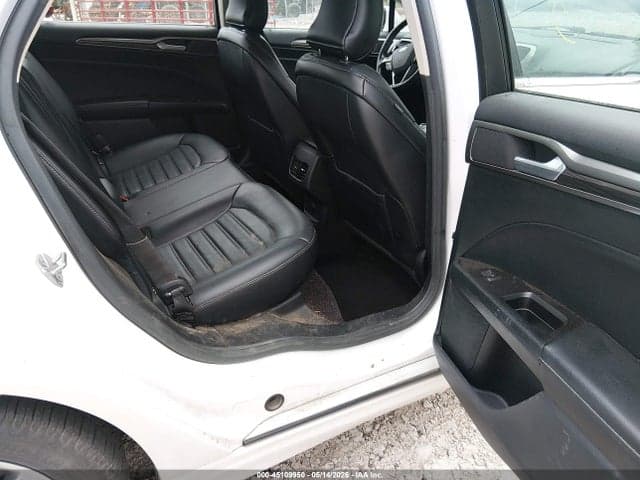 2017 FORD FUSION SE 8