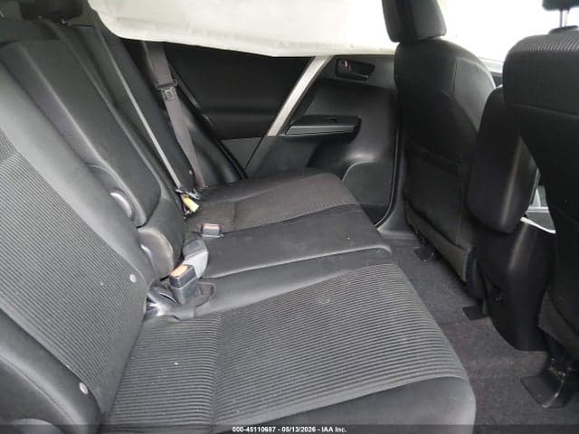 2018 TOYOTA RAV4 LE 8