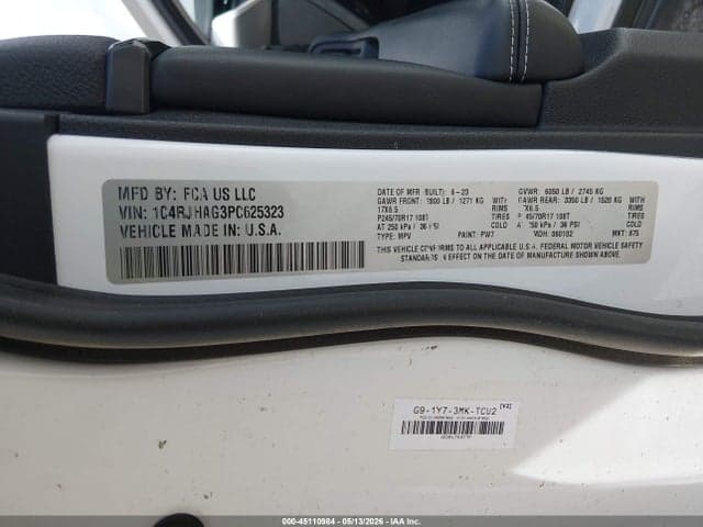 2023 JEEP GRAND CHEROKEE LAREDO 4X4 9