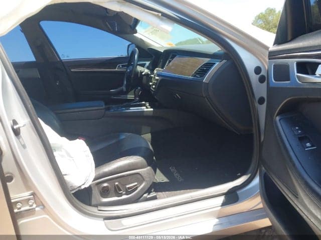 2016 HYUNDAI GENESIS 3.8 5