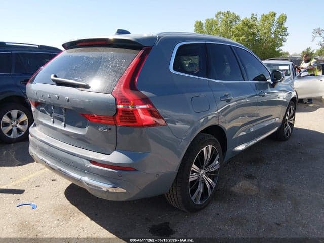 2023 VOLVO XC60 B5 ULTIMATE BRIGHT THEME 4