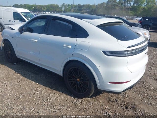 2026 PORSCHE CAYENNE E-HYBRID 3
