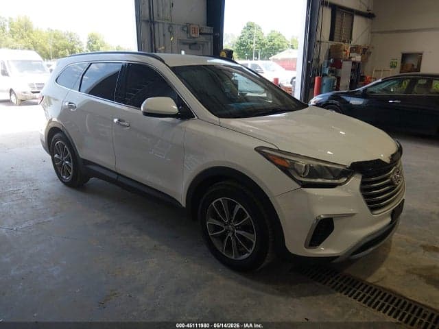 2017 HYUNDAI SANTA FE SE