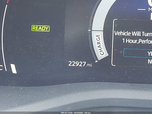 2025 TOYOTA CAMRY LE 16