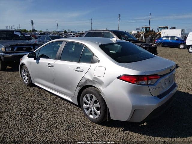 2026 TOYOTA COROLLA LE 3